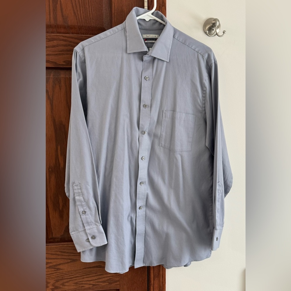 Van Heusen Men's Dress Shirt Regular Fit Wrinkle Free Flex Collar 15 1/2  -32/33